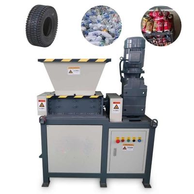 110-130 kg/h Macchina di frantumazione di gomma Macchina di triturazione di pneumatici per pallet di legno