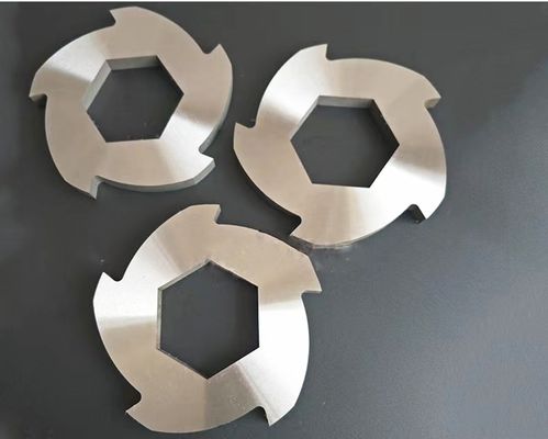Concivitore a doppio asse Pneumatici speciali di gomma Riciclaggio di pneumatici industriali Lame di triturazione