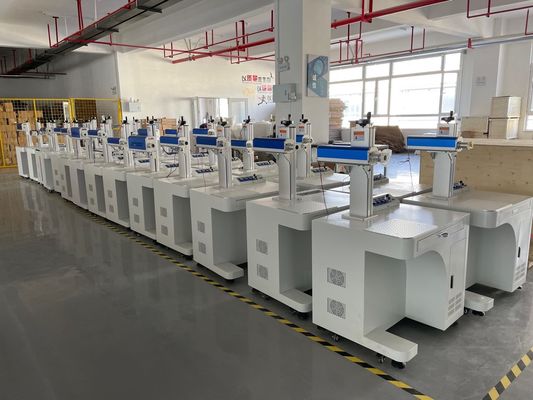 Piccola macchina di marcatura laser a fibra CNC Raycus JPT 20w 30w 50w 100w