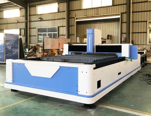 Macchina di taglio laser ad alta velocità per lamiere di metallo con sistema di caricamento delle lamiere